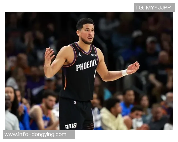 布克第三节火力全开砍下16分不幸崴脚提前离场球队急需他的回归